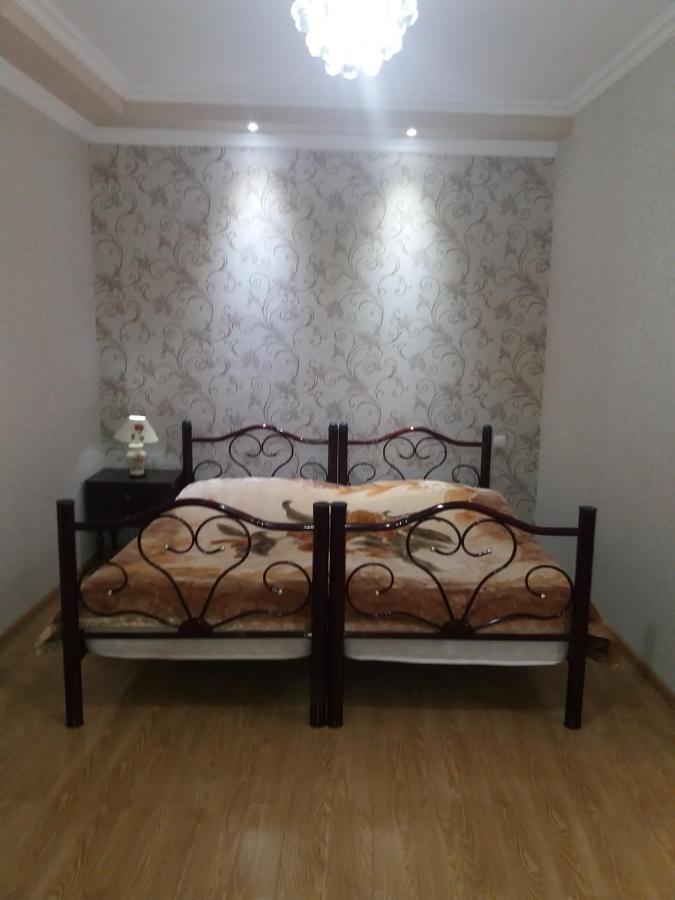 Guest House Darejani Kutaisi Ngoại thất bức ảnh