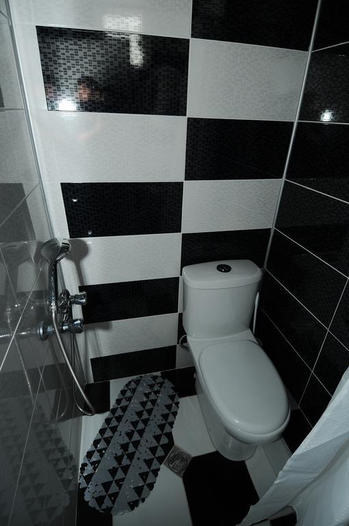Guest House Darejani Kutaisi Ngoại thất bức ảnh